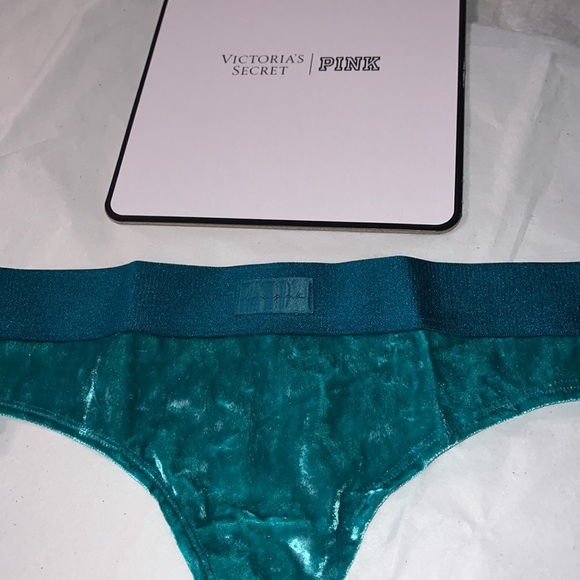 (M) UNISEX Victoria’s Secret Velvet THONG Underwear - Picture 4 of 14